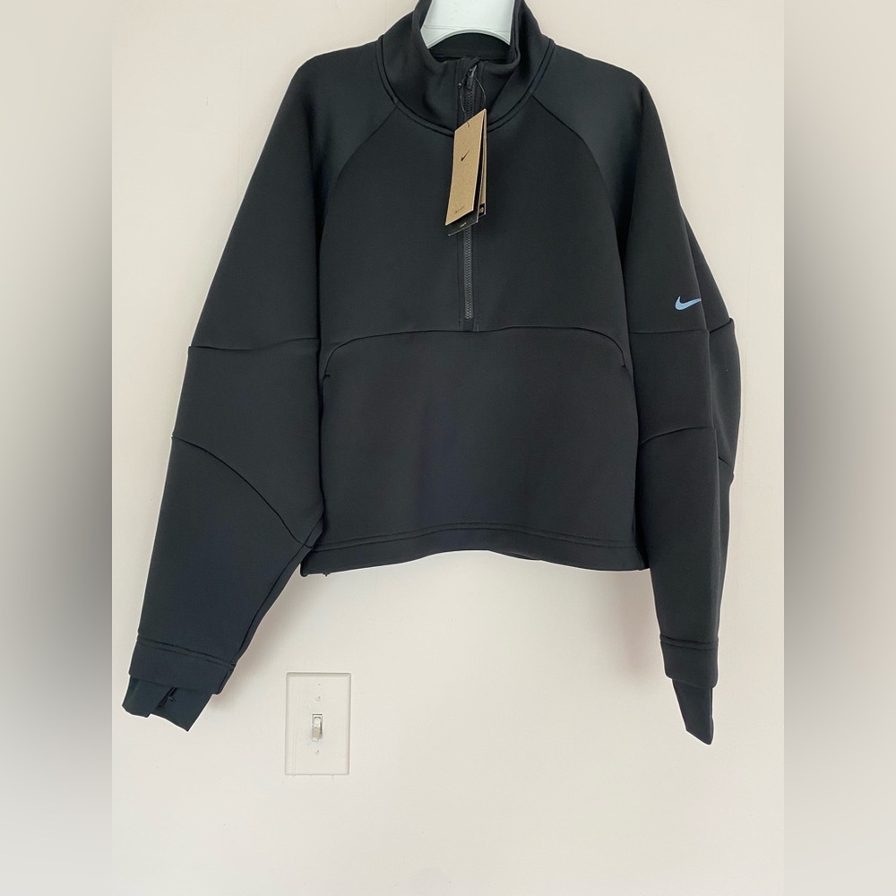 Nike Sustainable Materials
Nike Dri-FIT Prima
Women's 1/2-Zip Training Top - Picture 12 of 12